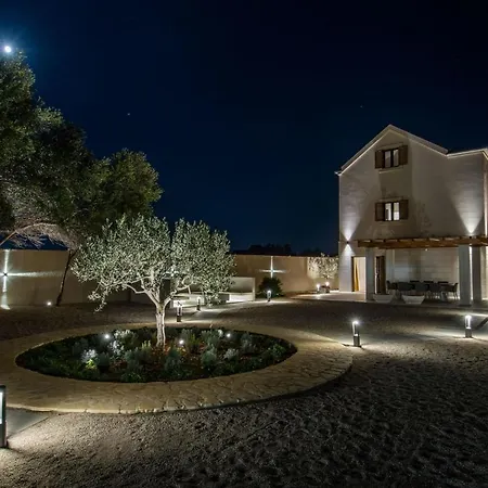 Luxury Beachfront Korcula The Beach With Private Pool, Sauna And Gym At The Beach On Korcula Island - Prizba * Blato (Korcula)