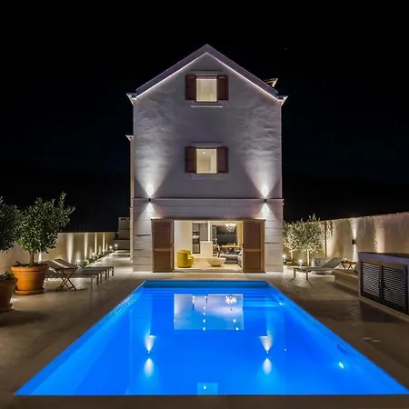 Luxury Beachfront Korcula The Beach With Private Pool, Sauna And Gym At The Beach On Korcula Island - Prizba * Blato (Korcula)