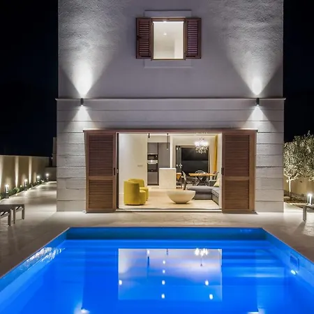 Luxury Beachfront Korcula The Beach With Private Pool, Sauna And Gym At The Beach On Korcula Island - Prizba Villa