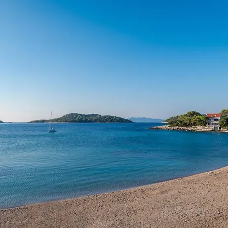 Luxury Beachfront Korcula The Beach With Private Pool, Sauna And Gym At The Beach On Korcula Island - Prizba