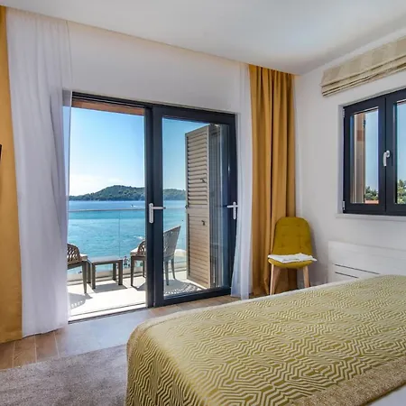 빌라 Luxury Beachfront Korcula The Beach With Private Pool, Sauna And Gym At The Beach On Korcula Island - Prizba Blato (Korcula)